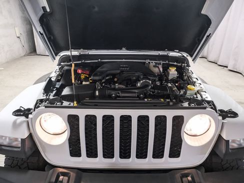 Used 2021 Jeep Gladiator Sport AWD/4WD image 28