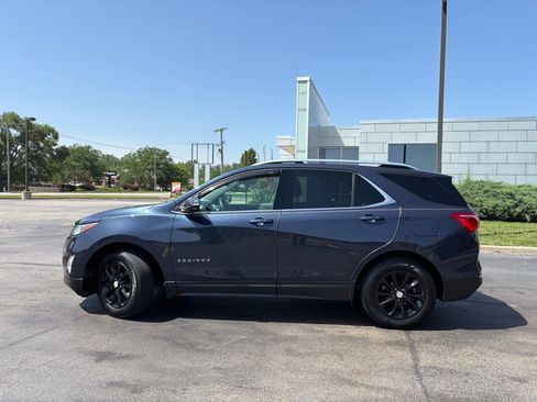 Used 2018 Chevrolet Equinox LT w/ Sun & Infotainment Package FWD image 4