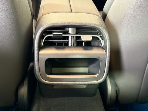 New 2026 Mercedes-Benz E 450 4MATIC Sedan image 23