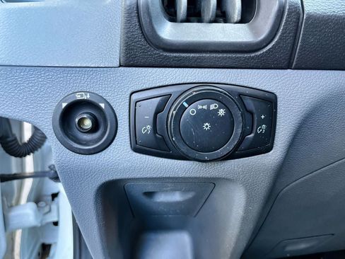 Used 2018 Ford Transit 250 130 Low Roof RWD image 37