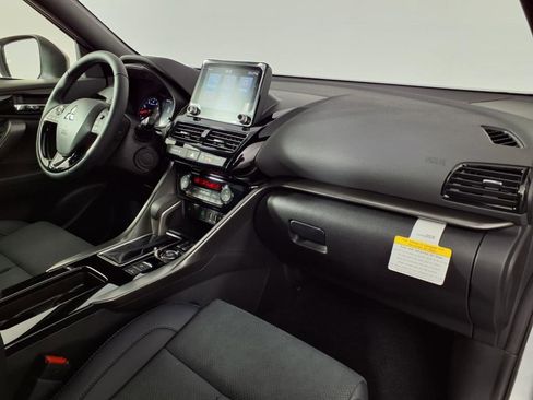 New 2025 Mitsubishi Eclipse Cross Black Edition image 7