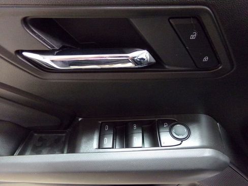 New 2025 Chevrolet Colorado LT w/ LT Convenience Package image 15