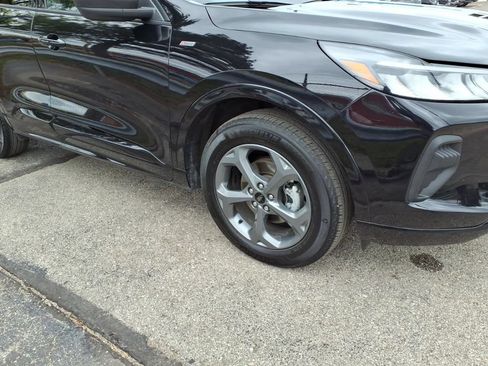 Certified 2024 Ford Escape ST-Line w/ Tech Pack #1 AWD/4WD image 5
