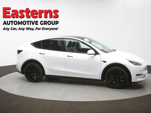 Used 2021 Tesla Model Y Long Range AWD/4WD image 41