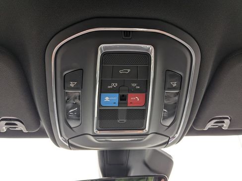 Used 2024 Jeep Wagoneer Series II AWD/4WD image 35