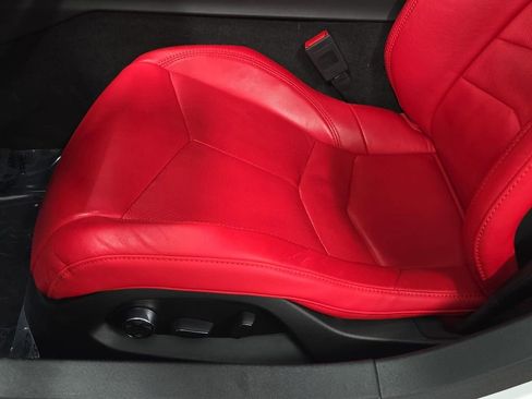 Used 2022 Chevrolet Corvette Stingray Preferred Cpe w/ Z51 Performance Package RWD image 25