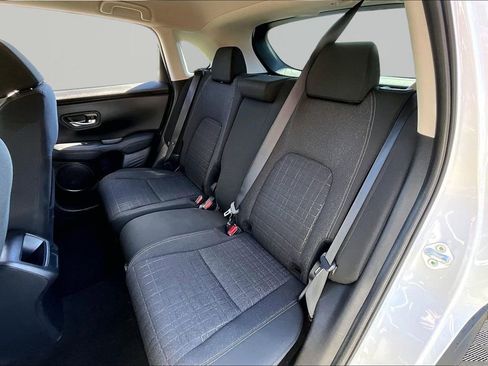 Used 2024 Honda HR-V LX image 17