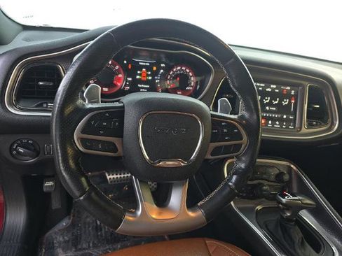 Used 2019 Dodge Challenger SRT Hellcat Redeye image 17