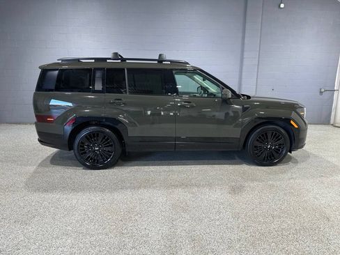 Used 2025 Hyundai Santa Fe Calligraphy AWD/4WD image 2