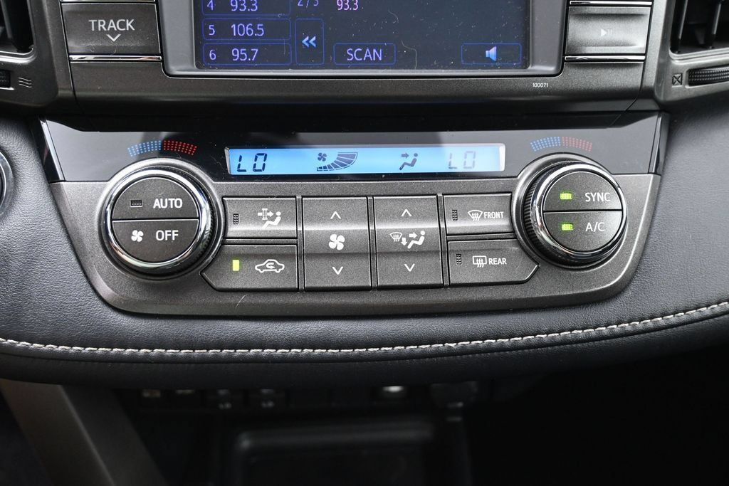 Used 2013 Toyota RAV4 Limited AWD/4WD image 23