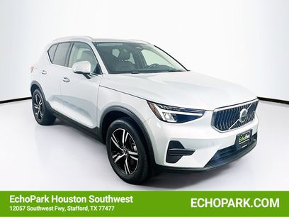 Used 2025 Volvo XC40 B5 Core