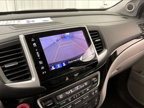 Used 2018 Honda Pilot Elite image 28