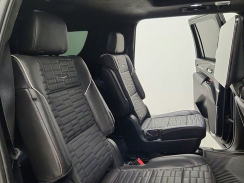 Used 2023 Cadillac Escalade ESV V w/ Heavy-Duty Trailer Package image 45