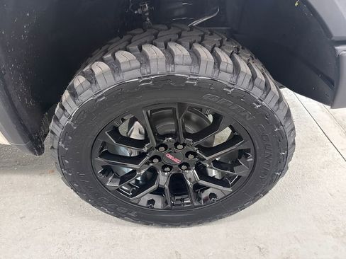 New 2026 GMC Sierra 1500 AT4X AWD/4WD image 6