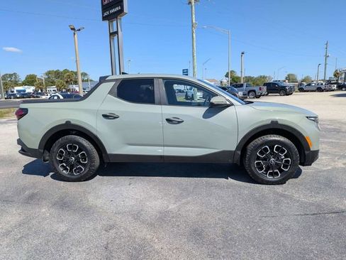 Used 2022 Hyundai Santa Cruz SEL FWD image 2