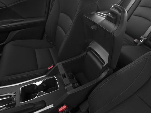 Used 2015 Honda Accord Sport image 17