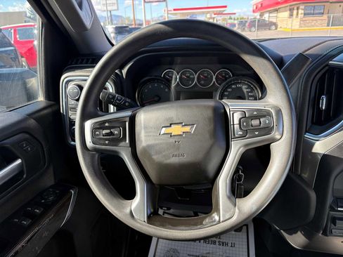 Used 2020 Chevrolet Silverado 3500 LT AWD/4WD image 17