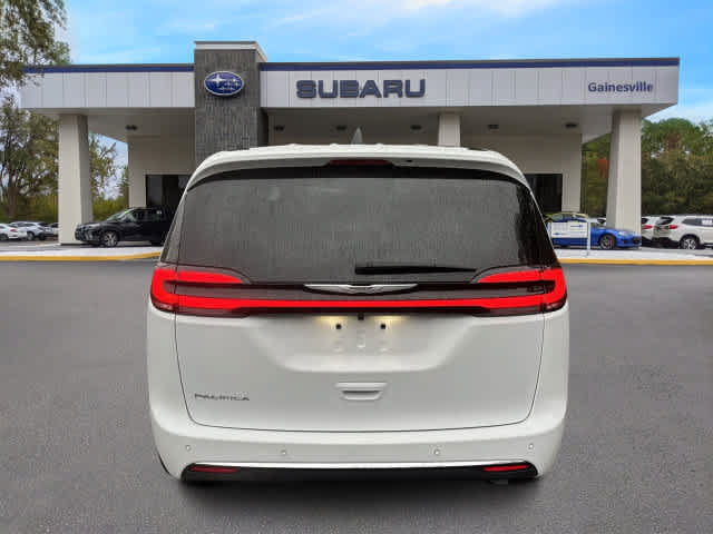 Used 2026 Chrysler Pacifica Select FWD image 5
