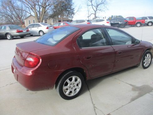 Used 2005 Dodge Neon SXT image 15