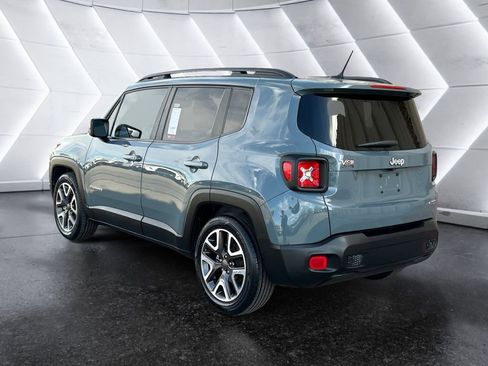 Used 2017 Jeep Renegade Latitude image 6