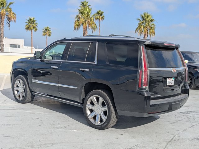 Used 2018 Cadillac Escalade Premium Luxury AWD/4WD image 7