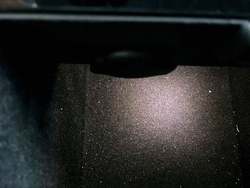 Used 2021 Tesla Model Y Long Range image 16