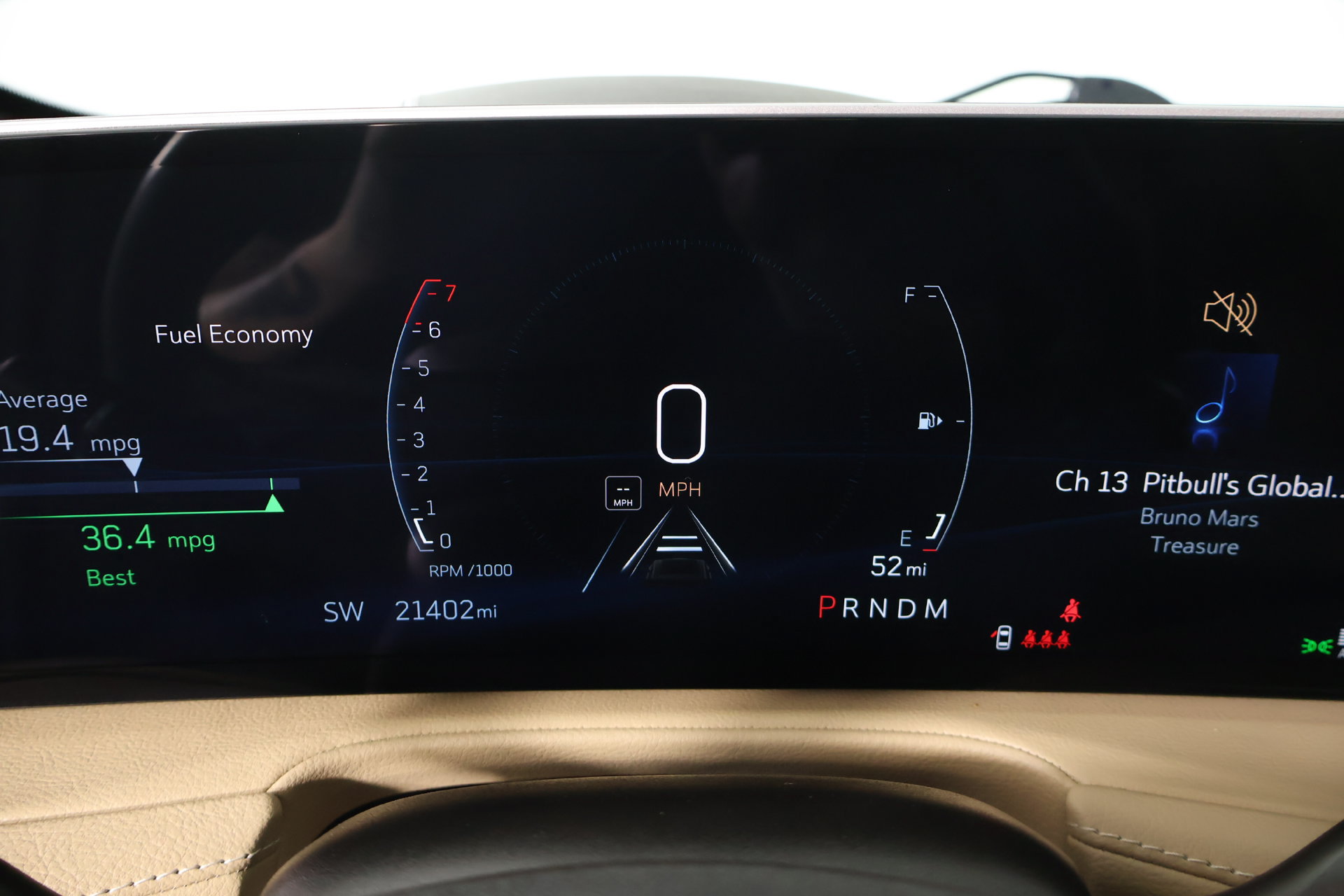 Used 2024 Cadillac XT4 Premium Luxury w/ Active Safety Package FWD image 4