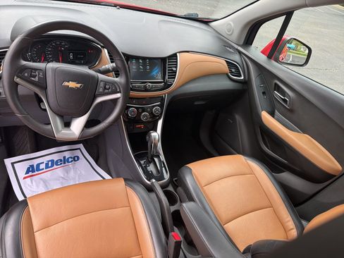 Used 2017 Chevrolet Trax Premier image 25