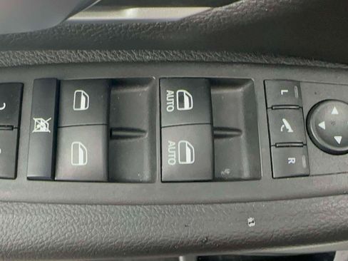 Used 2022 RAM 1500 Big Horn AWD/4WD image 14