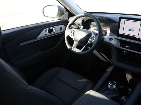 New 2026 Ford Explorer Active image 11