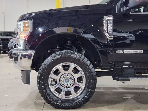 Used 2022 Ford F350 Lariat w/ Lariat Ultimate Package AWD/4WD image 4