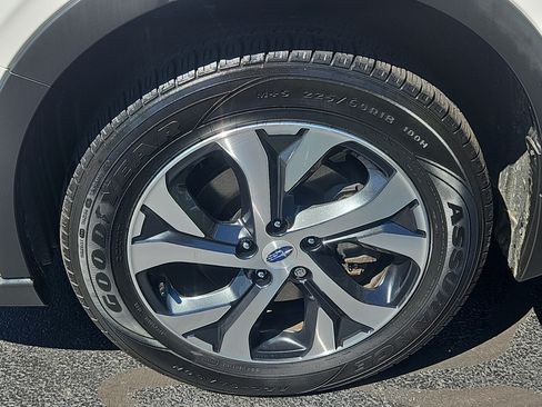 Used 2022 Subaru Outback Limited AWD/4WD image 4