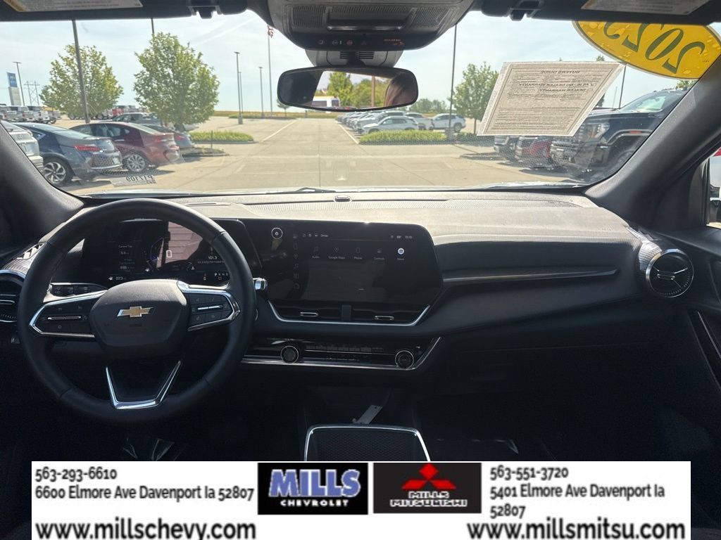 Used 2025 Chevrolet Equinox LT FWD image 20