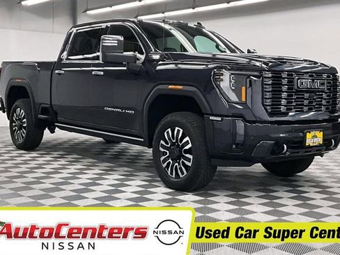 Used 2024 GMC Sierra 3500 Denali Ultimate AWD/4WD image 1