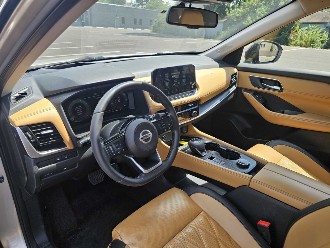 Used 2021 Nissan Rogue Platinum AWD/4WD image 17