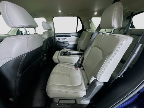 Used 2025 Honda Pilot EX-L image 28