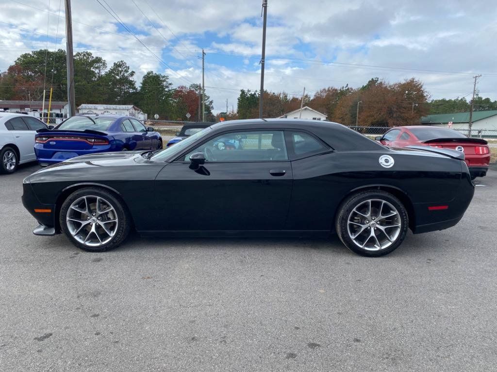 Used 2022 Dodge Challenger GT RWD image 2