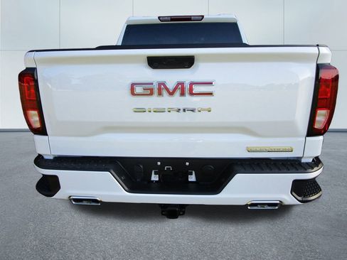 New 2026 GMC Sierra 1500 Elevation image 8