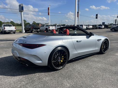 Used 2022 Mercedes-Benz SL 63 AMG 4MATIC image 8