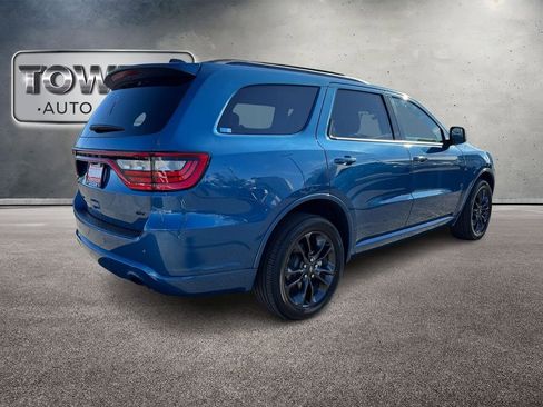 Used 2025 Dodge Durango GT w/ Blacktop Package AWD/4WD image 4