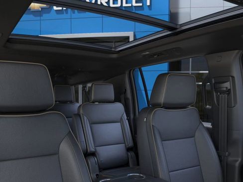 New 2026 Chevrolet Suburban Premier image 47