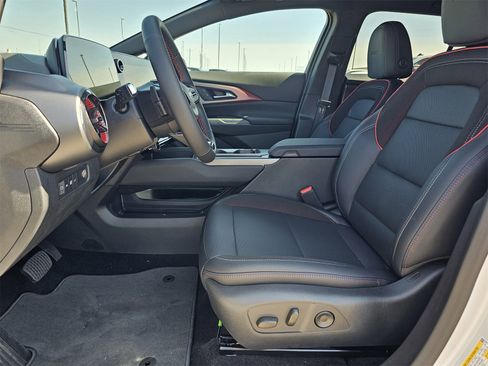 New 2025 Chevrolet Equinox EV RS image 14