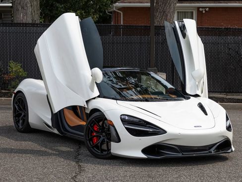 Used 2020 McLaren 720S Luxury image 18