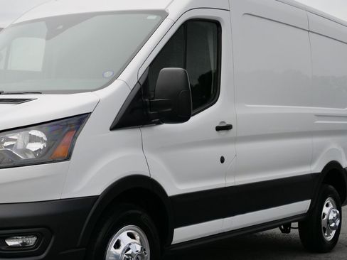 Used 2020 Ford Transit 250 Medium Roof AWD w/ Load Area Protection Package image 10