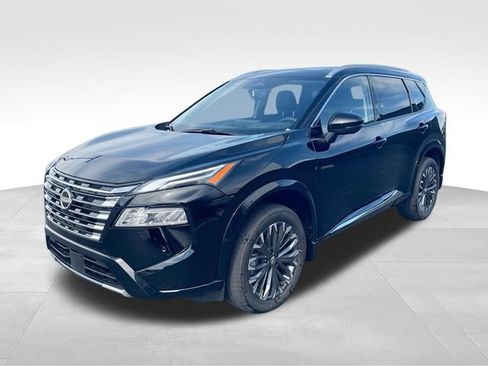 New 2026 Nissan Rogue Platinum w/ Tech Package AWD/4WD image 4