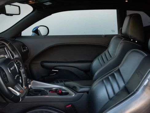 Used 2019 Dodge Challenger SRT Hellcat w/ Laguna Leather Package image 12