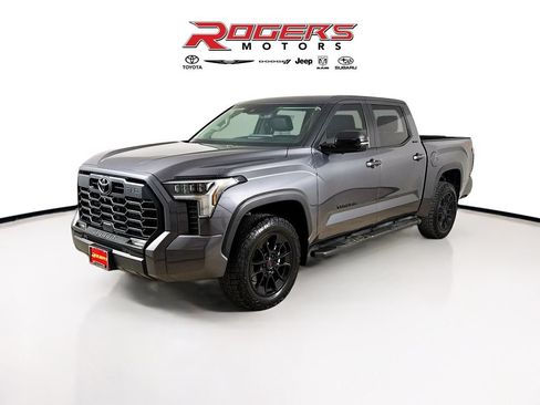 Used 2024 Toyota Tundra Limited w/ TRD Off-Road Package AWD/4WD image 8