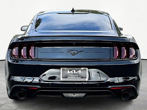 Used 2021 Ford Mustang Coupe image 4