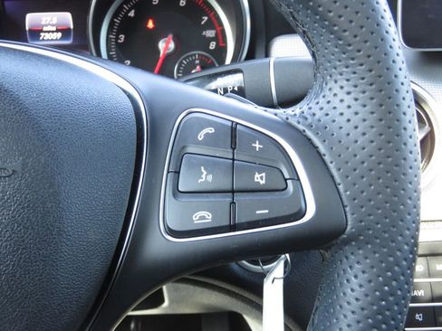 Used 2019 Mercedes-Benz GLA 250 4MATIC image 23