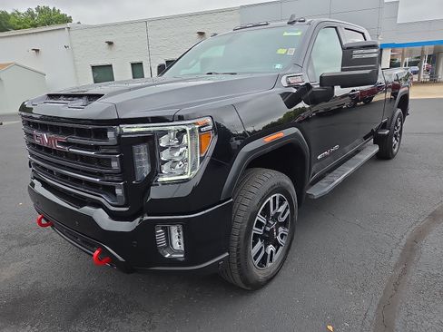 Used 2022 GMC Sierra 2500 AT4 w/ AT4 Preferred Package AWD/4WD image 7